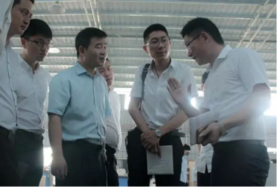好色先生TV轻质量版下载家具