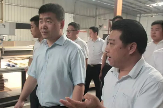 好色先生TV轻质量版下载家具