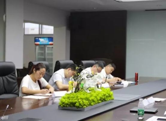 好色先生TV轻质量版下载家具