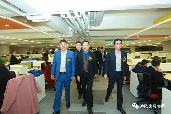 好色先生TV轻质量版下载家具